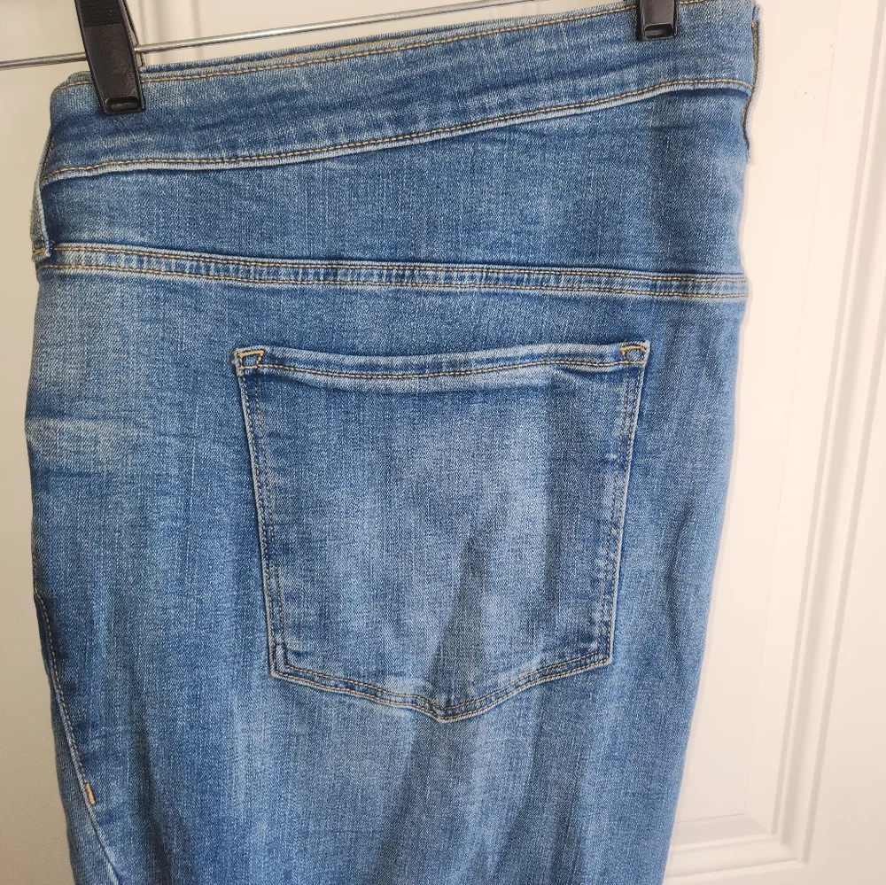 NWT Old Navy Rock Star Skinny Blue Denim Jeans Size 28 - Picture 4 of 5